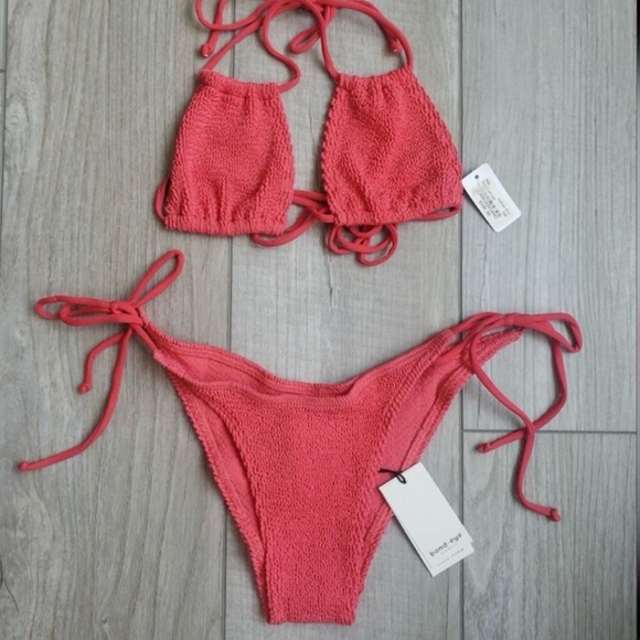 BOND-EYE Bikini Set - Picture 1 of 1